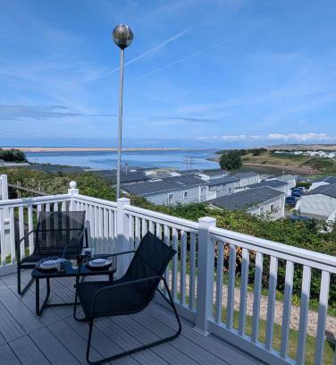 Weymouth Resort | STUNNING CARAVAN with PANORAMIC VIEWS WEYMOUTH LITTLESEA HAVEN