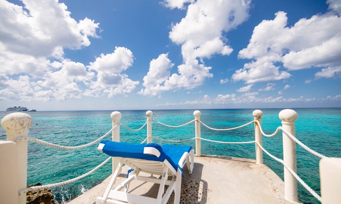 San Miguel Condo | Stunning Decorated Condo Rare Ocean Setting Snorkling paradise No Coast Private