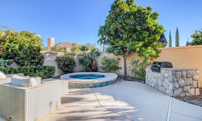 Queensridge House | Stunning, Gated, Chef's Kitchen, Downstair's Master Suite