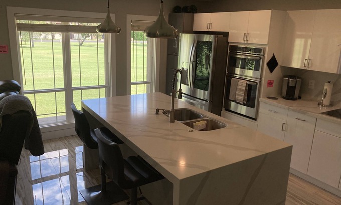 Cloisters Condo | STUNNING GOLF-MOUNTING VIEWS! PREMIUM LOCATION! VERY PRIVATE ON BILTMORE AREA!