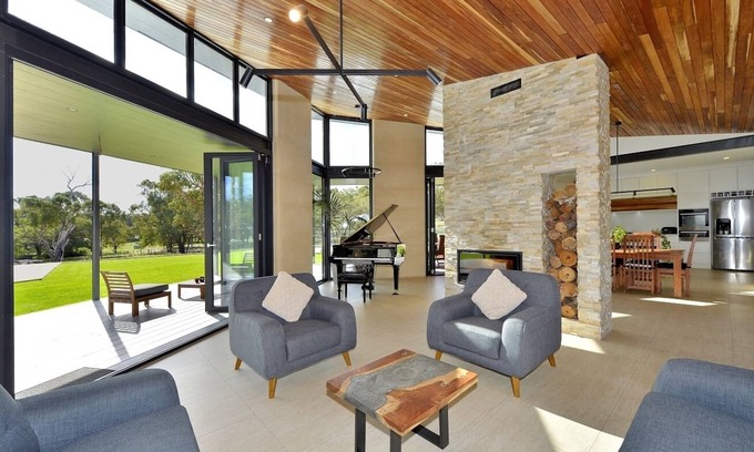 Herron House | Stunning home on 5 acres with Infinity Pool & Fireplace STRA6211R0XWC5V6