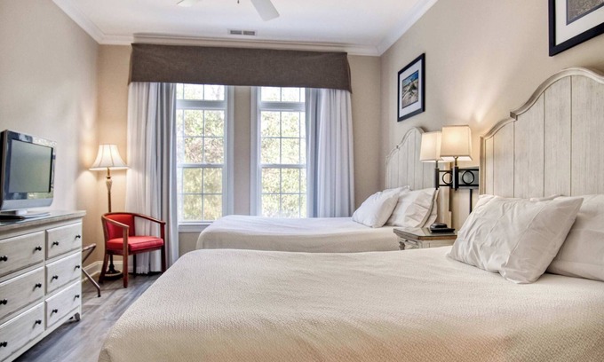 North Litchfield Beach Condo | Stunning Litchfield 2BR Condo at Seaside Inn