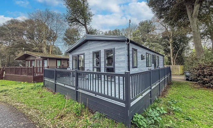 Corton Cabin | Stunning lodge with large decking at Azure Seas in Suffolk ref 32109OG