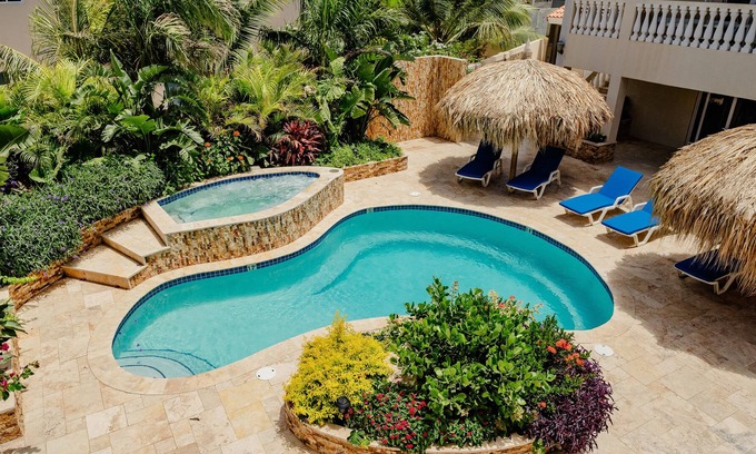 Bubali Apartment | Stunning modern 2-bedroom apartment with tropical garden, pool and whirlpool