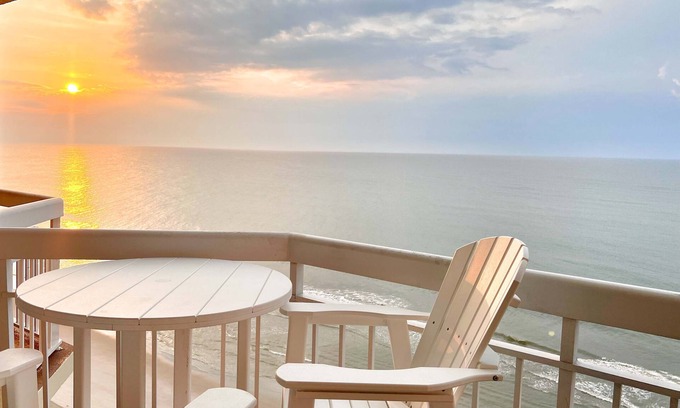 Garden City Condo | STUNNING OCEAN FRONT; new renovated space. Waters Edge 1207; W.E. 1207; WE 1207