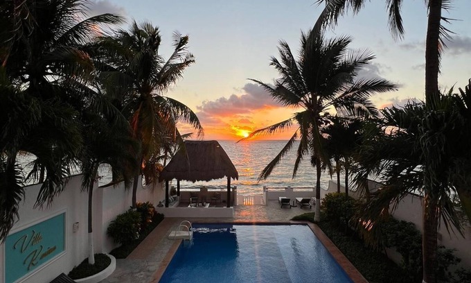 Puerto Morelos House | *Stunning Oceanfront 5 BDRM Villa With Amazing Views Of The Caribbean Sea!*