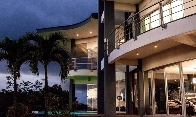 Parrita House | Stunning Private Villa Near Quepos