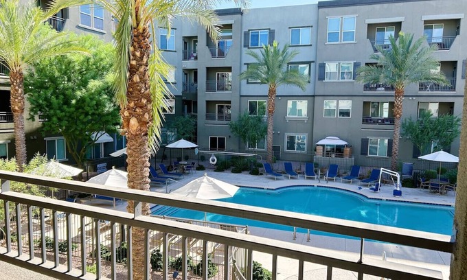 Desert Ridge Apartment | Stunning Resort Apt | Gym | Pool | Desert Ridge