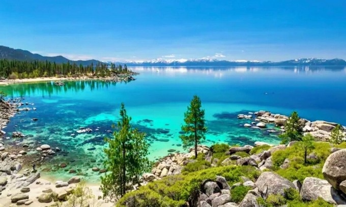 Bijou Park Acres House | Stunning Tahoe Gem with Hot Tub, Games, Crib; Close to Lake & Skiing