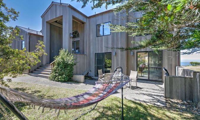 Sea Ranch House | Stunning views near beaches and bluff