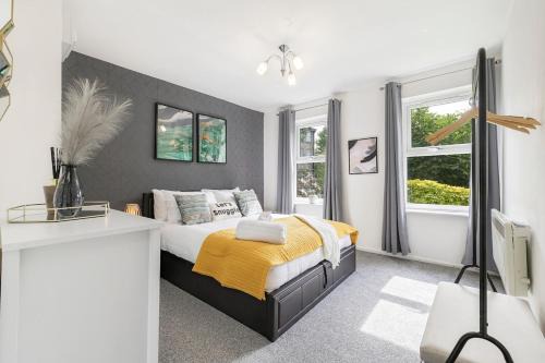 Bromley North Apartment | Stylish 1-Bed Luxury Retreat