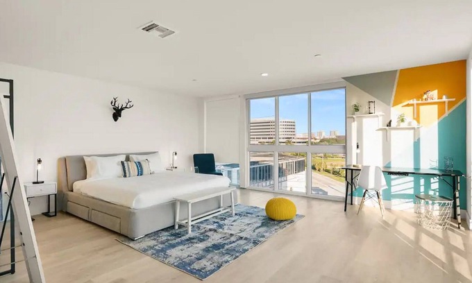 Ojus Apartment | Stylish 1BR Apt in Aventura★Pet Friendly★Pool★BBQ