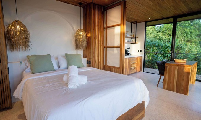 Santiago House | Stylish 1BR Stunning Balcony Views