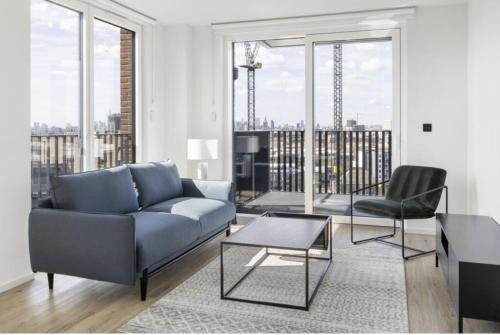 Lansbury Apartment | Stylish 2 Bed Near Excel, Canning Town & O2