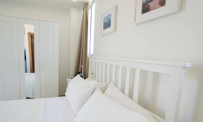 Residencial ROMANA Apartment | Stylish aparthouse with a sea view