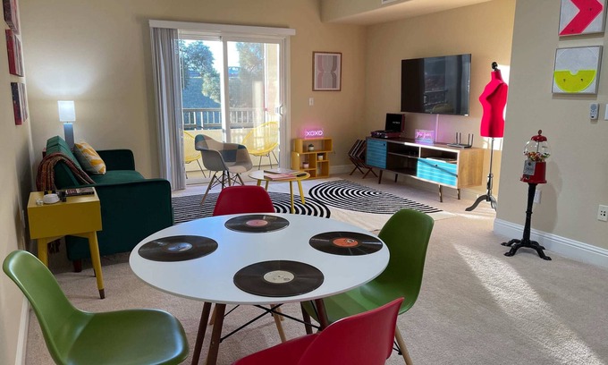 Santa Clara Condo | Stylish Apt w/Exceptional Amenities-Great location