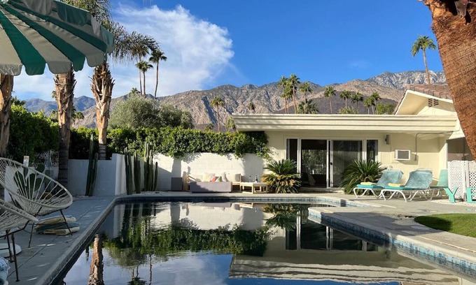 Twin Palms House | Stylish Canyon Palms Authentic Mid-Century Pool/Spa Home in South Palm Springs