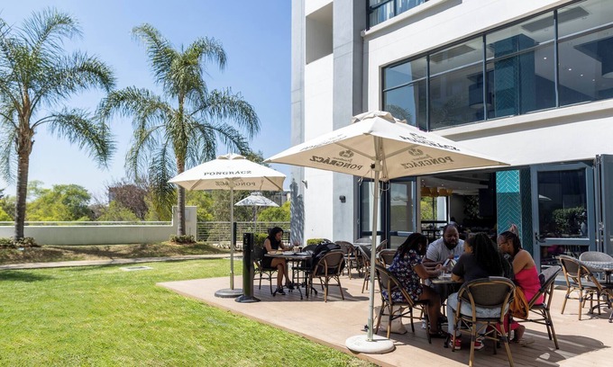 Pretoria Apartment | Stylish & Elegant With Epic Views Near Menlyn