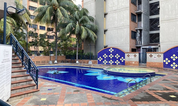 Naguanagua Apartment | Stylish executive apartment with pool