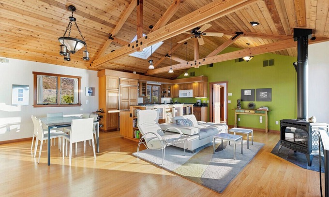 Philo House | Stylish Oceanfront Home with Stunning Bluff Views, Deck & Balcony - Near Beach