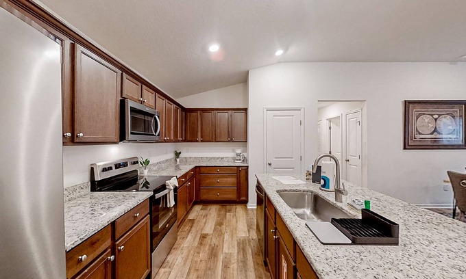 Doctors Inlet House | Stylish single-level getaway with great patio - near golf & lakes - dog-friendly