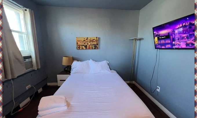 Westlake Apartment | Stylish Studio in the Heart of LA!