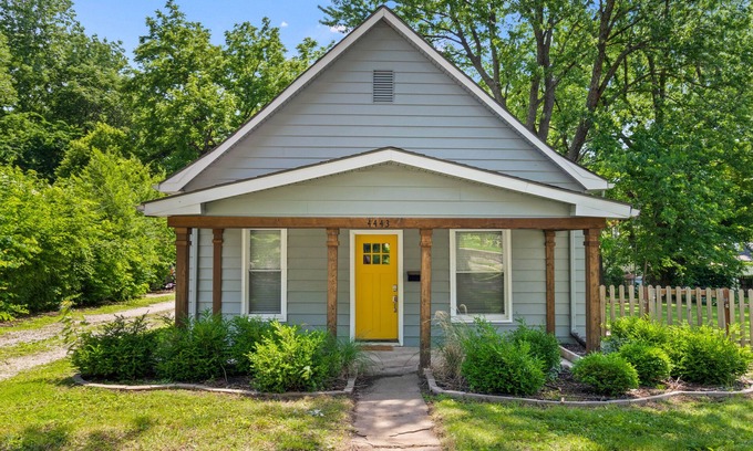 Rosedale House | Stylish West Plaza Retreat w/Huge Yard, BBQ, and Games