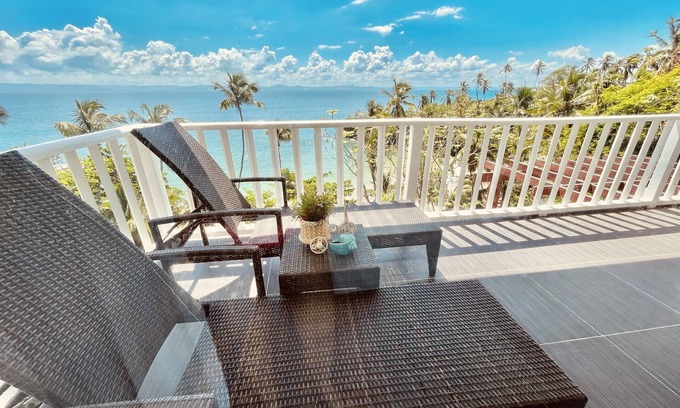 Samana Apartment | Sublime Love beachfront apartment w private beach