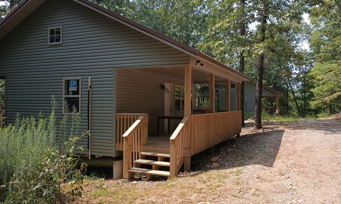 Bruno Cabin | Sugar Pine CabinsnHummingbird Cabin