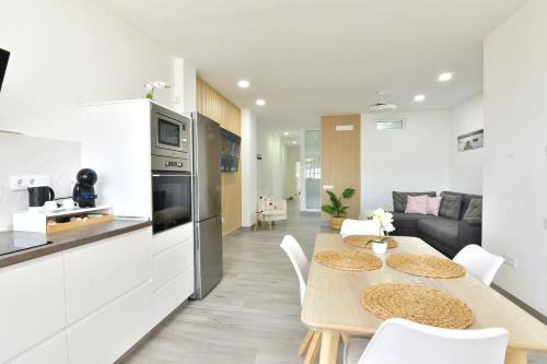 Cruce de Arinaga Apartment | Suite Orquídea