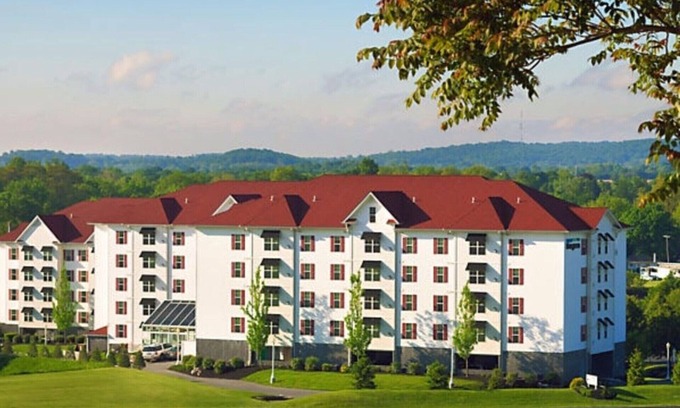 Hershey Villa | Suites at Hershey 2BR/2BA suite w/fireplace, full kitchen, indoor/outdoor pool