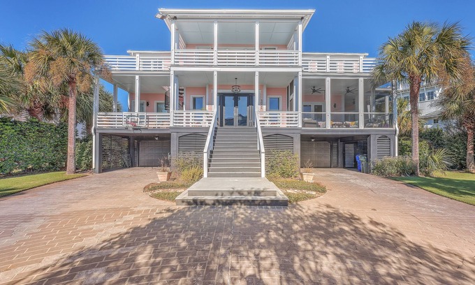 Sullivan's Island House | Sullivan's Island Retreat: Spacious 6BR Beach House with Ocean Views