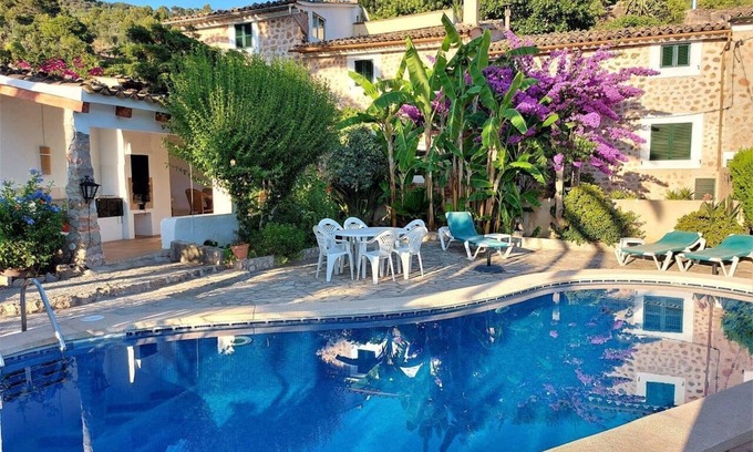 Soller House | Summer house in tranquil location, ideal for families or groups of friends