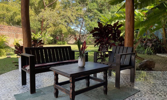 Lo de Marcos Apartment | SUMMER SPECIAL! New Studio Casita with Parking, Garden & Outdoor Kitchen!
