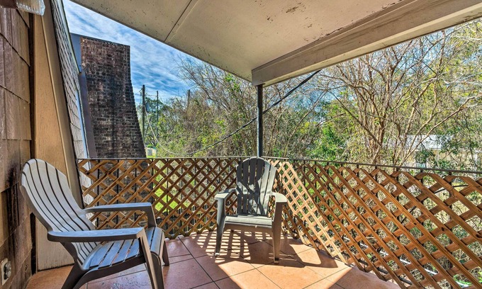 Northeast Pensacola Apartment | Sun-Kissed Vacation Rental in Pensacola!