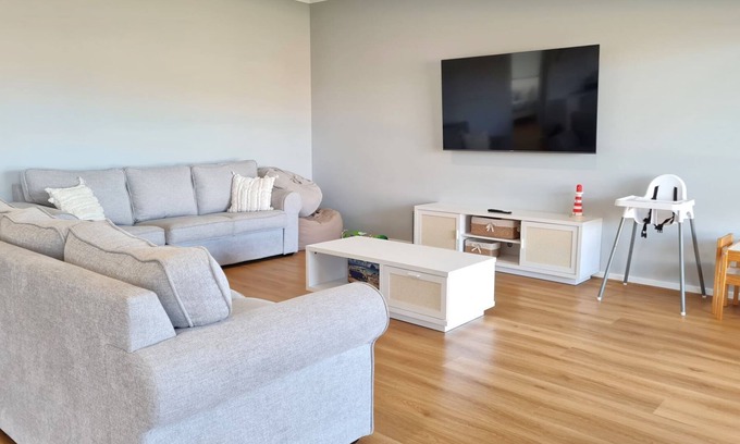 Moonta Bay House | Sun of a Beach, Moonta Bay