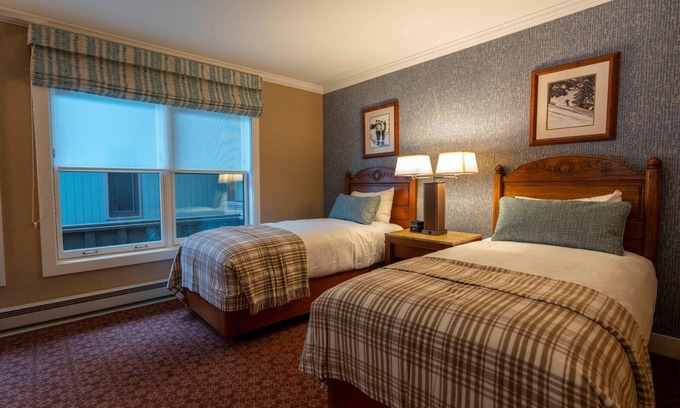 Elkhorn Hotel | Sun Valley Resort, Two Bedroom Lodge Apartment | 3 Units