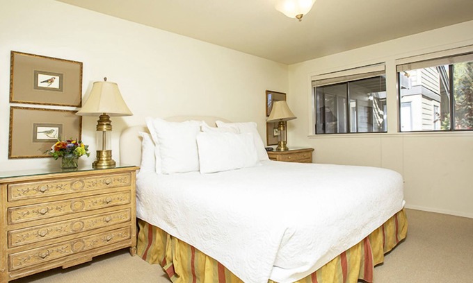 Elkhorn Hotel | Sun Valley Resort, Two Bedroom Two Beds Village Condo