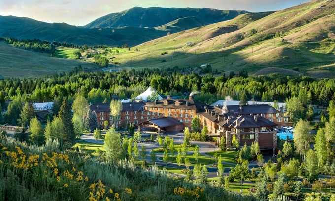 Elkhorn Hotel | Sun Valley Resort, Two Bedroom Three Beds Village Condo | 3 Units
