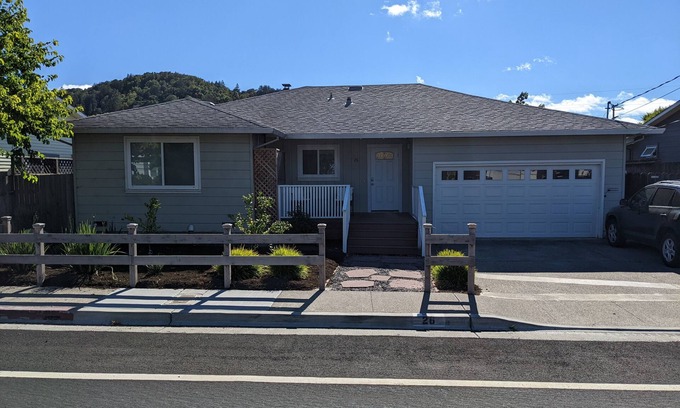 Corte Madera House | Sunny 4-Bdrm home in Corte Madera