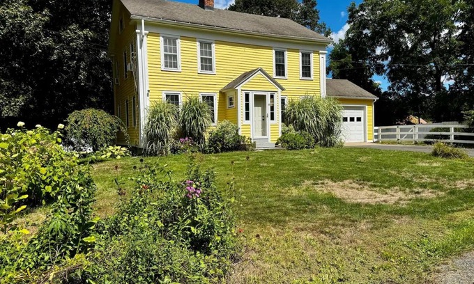 Amherst Other | Sunny Farmhouse Fully Furnished 3bed/2bath