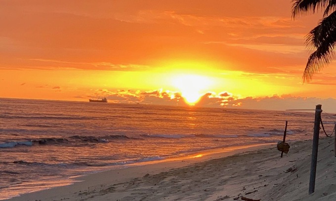 Ewa Beach Cottage | Sunny Hawaii BeachFront Property