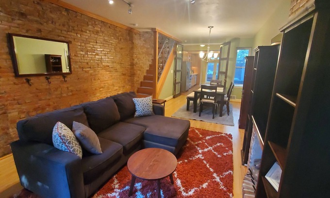 Devil's Pocket House | Sunny, quiet retreat steps from UPenn and CHOP