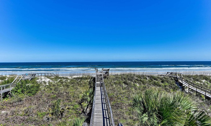 Crescent Beach Apartment | Sunny St Augustine Condo w/Community Pool!