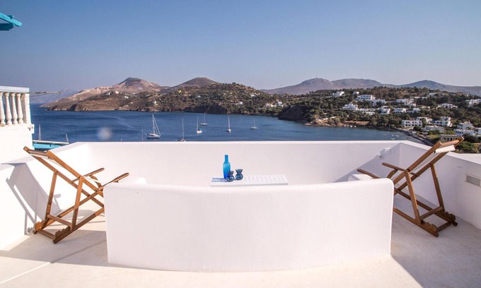 Leros Villa | Sunrise Bay. Modern Cycladic House near the beach with a magnificent view.