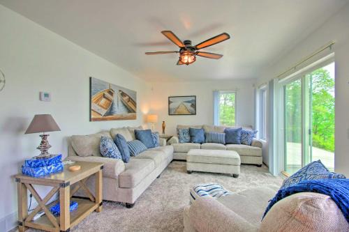 Shawnee Bend House | Sunrise Beach Escape on Lake of the Ozarks!