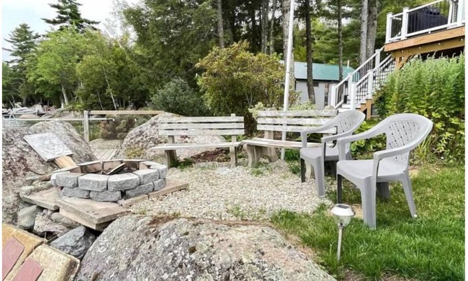 Otis Cottage | Sunrise Cottage on Beech Hill Pond-Close to Acadia