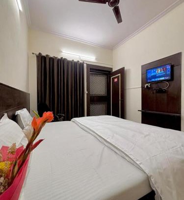 Greater Noida Resort | Sunrise Green Residency