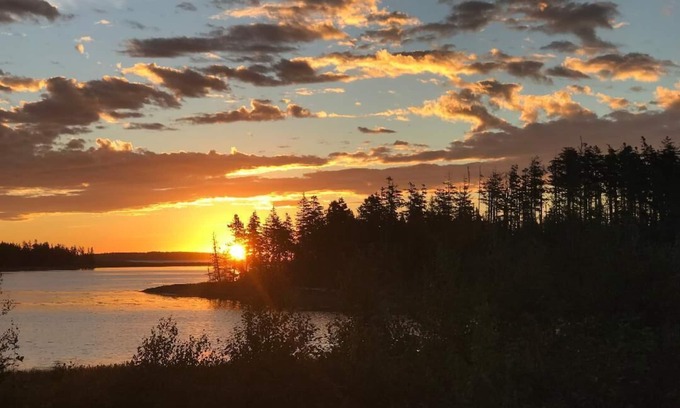 Cranberry Isles House | “Sunrise/Moonrise on the Pool”