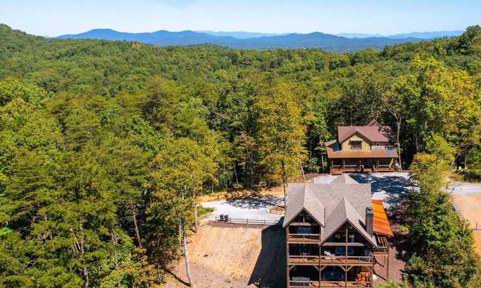 Blue Ridge Cabin | Sunrock Mountain Dream I & II ~ 2 SideBySide Luxury Cabins